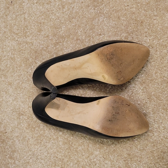 BCBGeneration Classic Black pumps - Picture 4 of 7